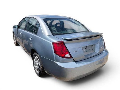 Used 2003 Saturn ION Level 2 w/ Convenience Pkg FWD image 3