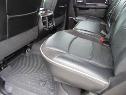 Used 2022 RAM 2500 Laramie AWD/4WD image 17