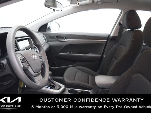 Used 2018 Hyundai Elantra SE w/ SE Connectivity Package 04 FWD image 10