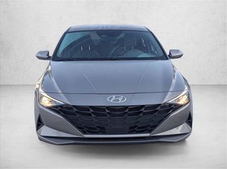 Used 2023 Hyundai Elantra SEL w/ Convenience Package video 2