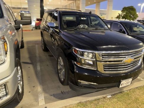 Used 2020 Chevrolet Tahoe Premier w/ Premier Plus Edition image 2