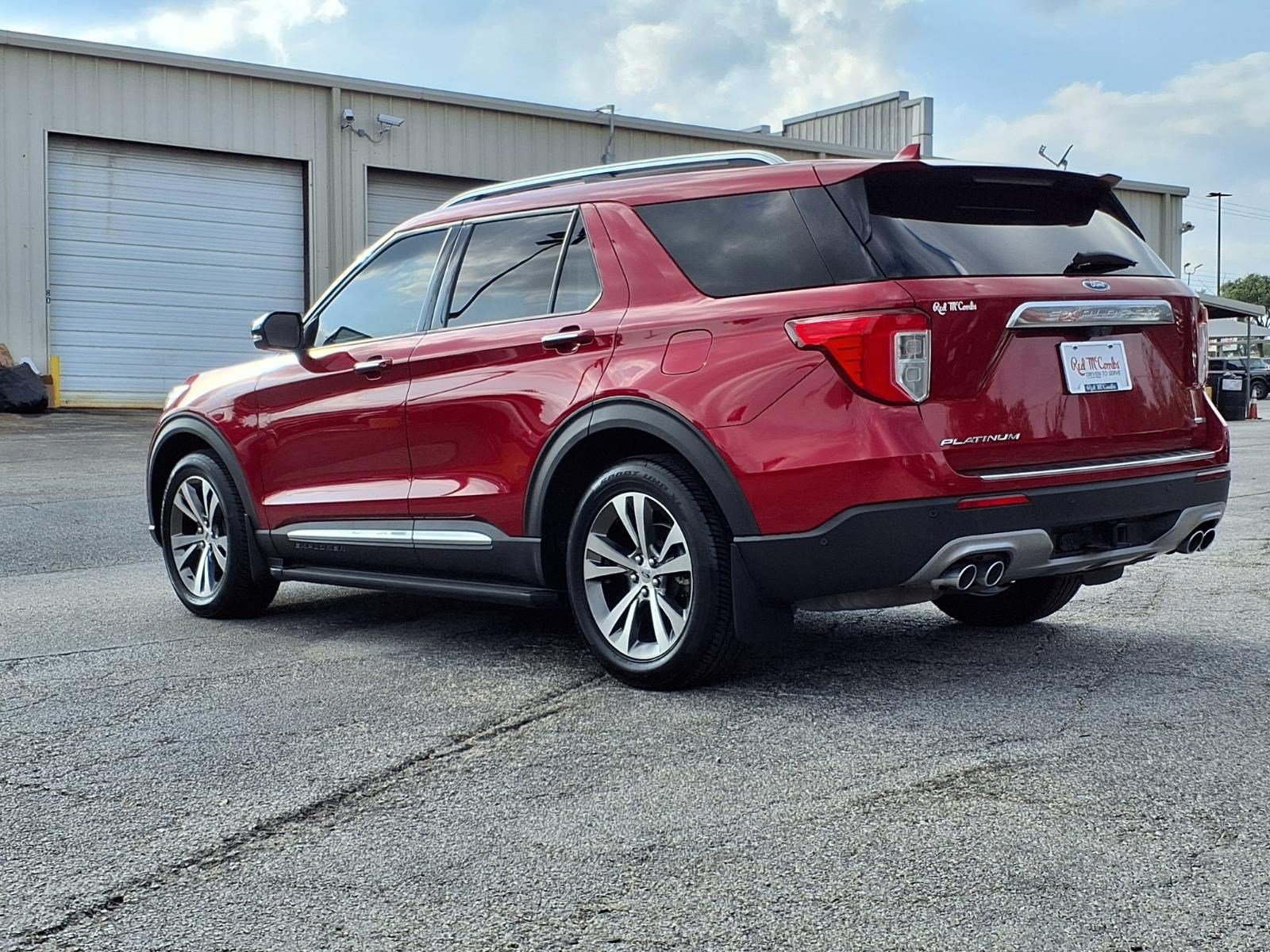Certified 2020 Ford Explorer Platinum w/ Premium Technology Package AWD/4WD image 7