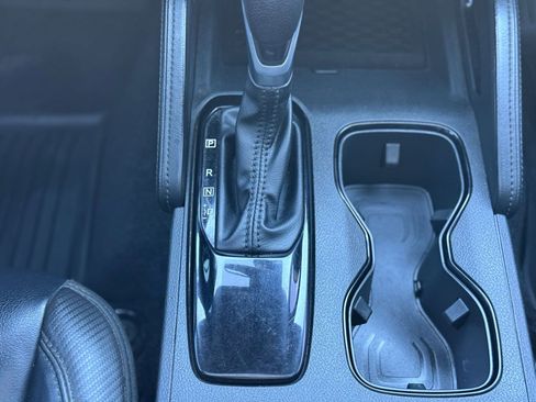 Used 2022 Nissan Frontier PRO-4X w/ Pro-4X Premium Package image 29