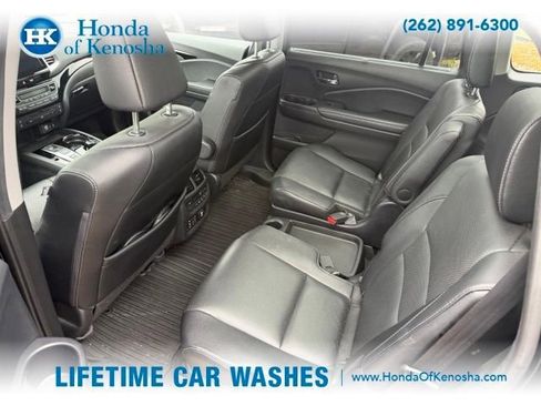 Used 2017 Honda Pilot Elite image 13