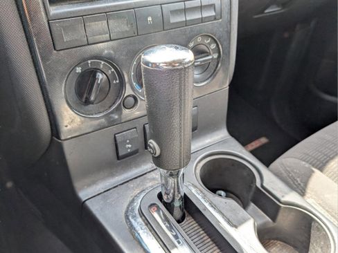 Used 2010 Ford Explorer Sport Trac XLT image 37