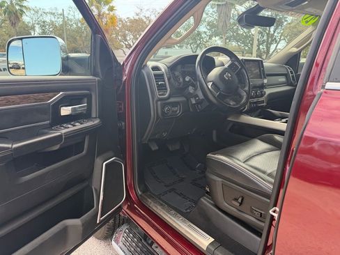Used 2021 RAM 2500 Laramie w/ Chrome Appearance Group image 16