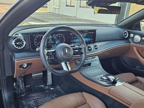 Used 2022 Mercedes-Benz E 450 Cabriolet image 8
