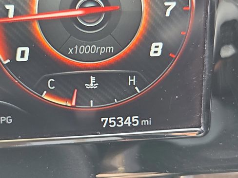 Used 2021 Hyundai Elantra SEL w/ Convenience + Premium Package image 29