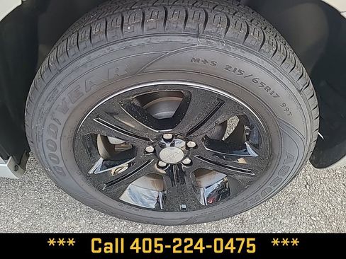 Used 2022 Dodge Charger SXT image 5