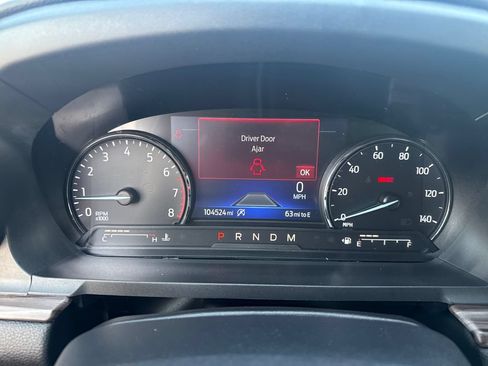 Used 2020 Ford Explorer Limited RWD image 18