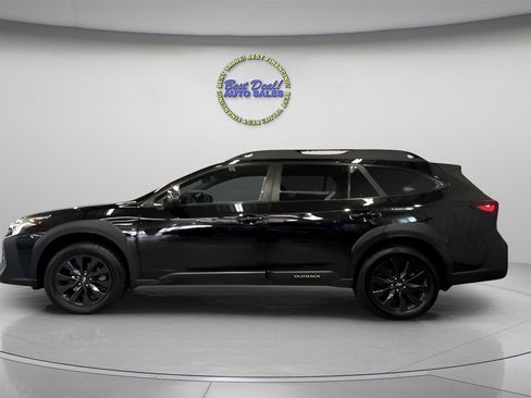 Used 2023 Subaru Outback Onyx Edition AWD/4WD image 2
