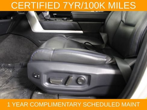 Used 2023 Toyota Tundra Platinum w/ Advanced Package AWD/4WD image 17