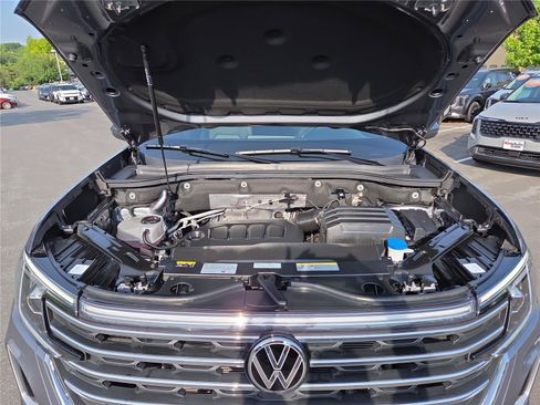 Certified 2024 Volkswagen Atlas SE AWD/4WD image 10