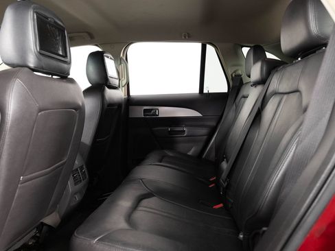 Used 2013 Lincoln MKX AWD image 17