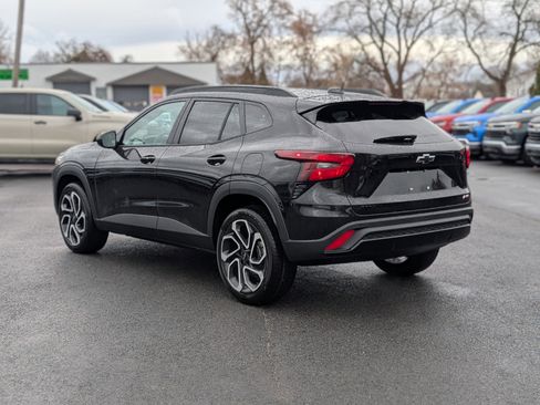 New 2026 Chevrolet Trax RS w/ Sunroof Package image 12