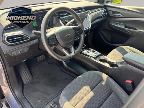 Used 2023 Chevrolet Bolt EUV LT FWD image 12