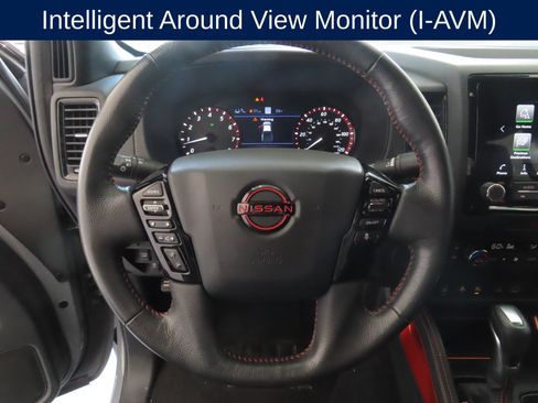 Used 2022 Nissan Frontier Pro-X RWD image 16