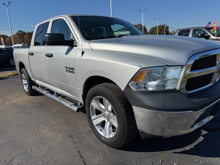 Used 2014 RAM 1500 ST w/ SXT Appearance Group AWD/4WD image 12