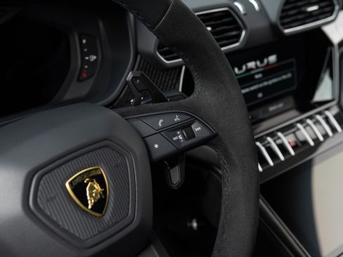 Used 2024 Lamborghini Urus Performante image 40