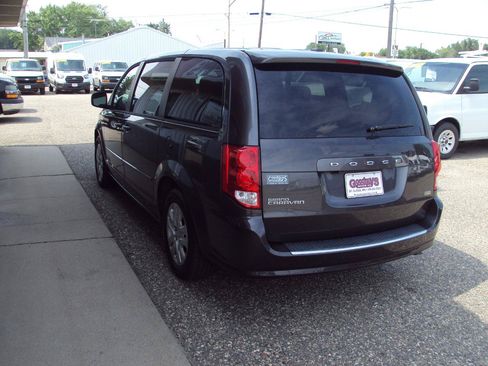 Used 2017 Dodge Grand Caravan SE w/ Power Window Group FWD image 5