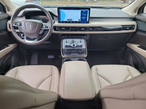 Certified 2022 Lincoln Nautilus Standard w/ Premium Package image 12