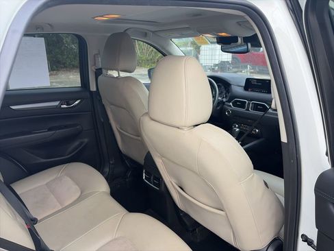 Used 2018 MAZDA CX-5 Touring w/ Preferred Equipment Package FWD image 11