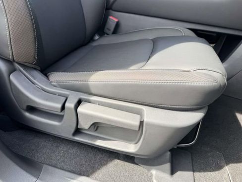 New 2026 Nissan Pathfinder SL w/ SL Premium Package AWD/4WD image 9