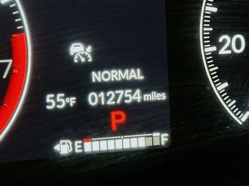 Used 2025 Honda CR-V LX image 18