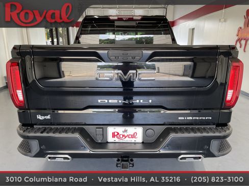 Used 2021 GMC Sierra 1500 Denali w/ Denali Ultimate Package AWD/4WD image 5
