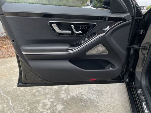 Certified 2022 Mercedes-Benz S 580 4MATIC Sedan image 17