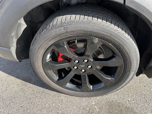 Used 2020 Ford Explorer ST w/ ST Street Pack image 16