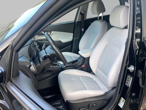 Certified 2023 Hyundai Kona SEL w/ Convenience Package AWD/4WD image 8
