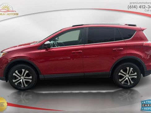 Used 2017 Toyota RAV4 LE FWD image 2