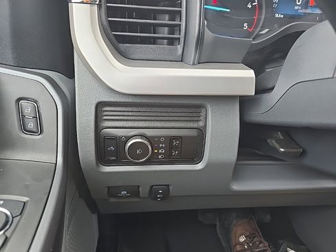 Used 2025 Ford F350 XLT image 16