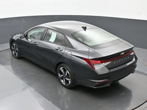 Used 2023 Hyundai Elantra SEL w/ Convenience Package FWD image 29