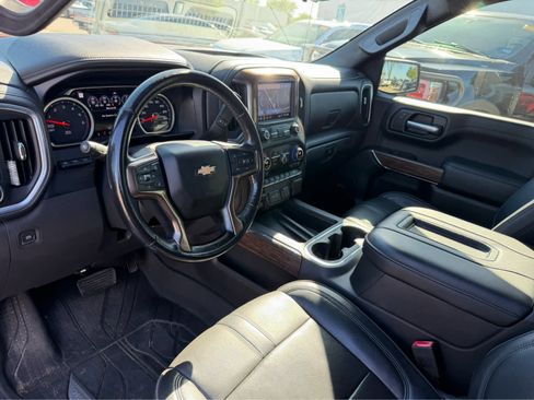 Used 2019 Chevrolet Silverado 1500 High Country w/ Technology Package image 6