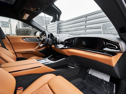 Used 2025 Ferrari Purosangue image 47