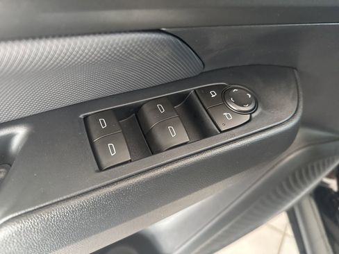 New 2026 Chevrolet Equinox EV LT image 14