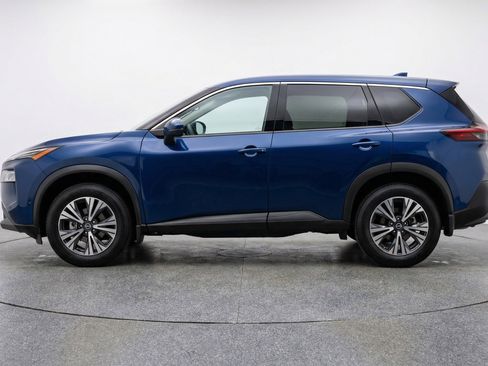 Used 2025 Nissan Rogue SV image 5