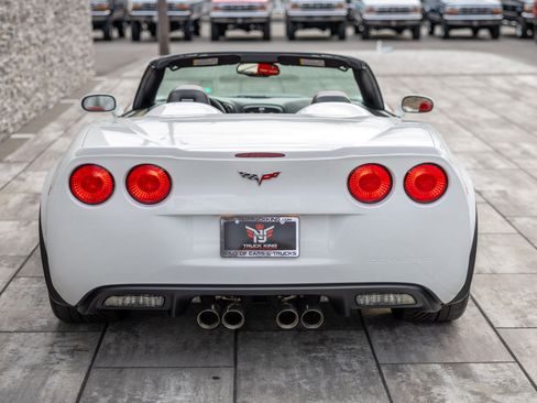Used 2012 Chevrolet Corvette Grand Sport w/ 3LT Preferred Equipment Group image 17