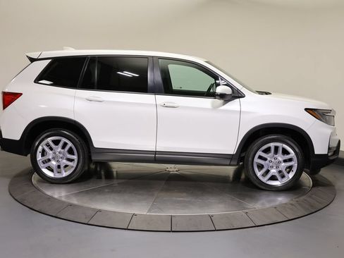 Used 2025 Honda Passport EX-L image 8