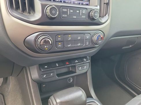 Used 2016 Chevrolet Colorado Z71 RWD image 21