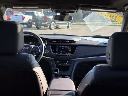 Used 2025 Cadillac XT5 Premium Luxury image 26