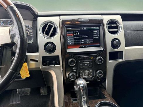 Used 2014 Ford F150 Platinum image 27