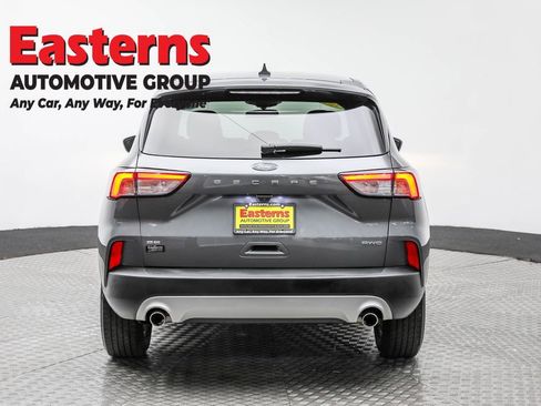 Used 2022 Ford Escape SE w/ Cold Weather Package image 6