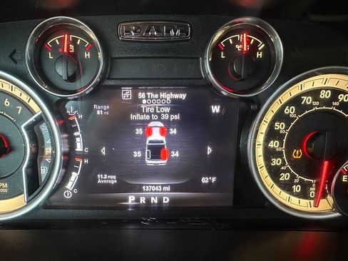 Used 2017 RAM 1500 Laramie w/ Convenience Group AWD/4WD image 21