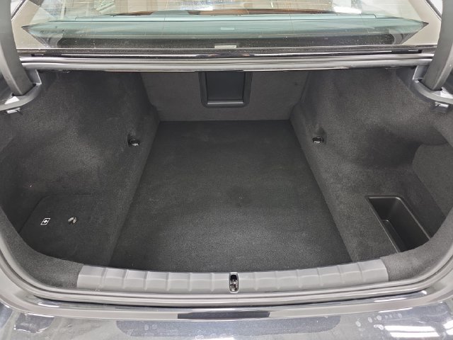 Certified 2025 BMW 760i xDrive AWD/4WD image 32