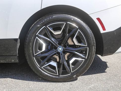 Certified 2023 BMW iX xDrive50 w/ Premium Package AWD/4WD image 8
