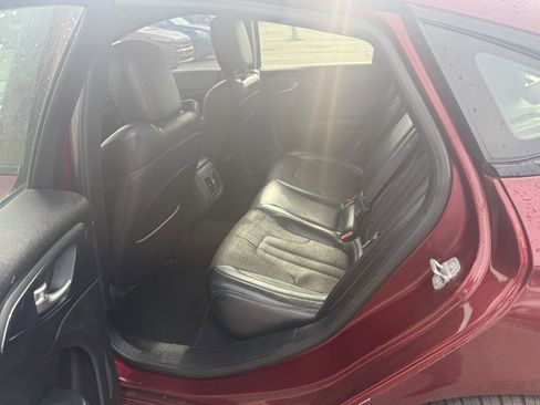 Used 2015 Chrysler 200 S w/ Comfort Group image 14