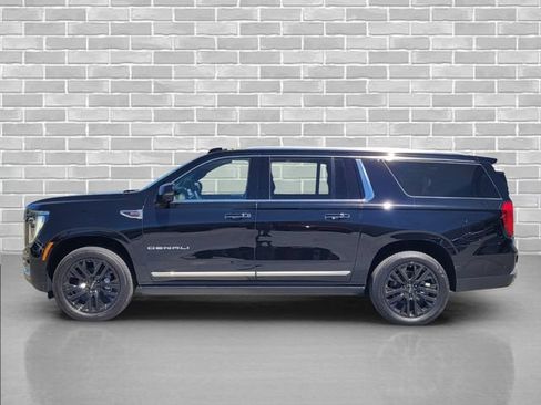 New 2026 GMC Yukon XL Denali w/ Denali Reserve Package AWD/4WD image 9
